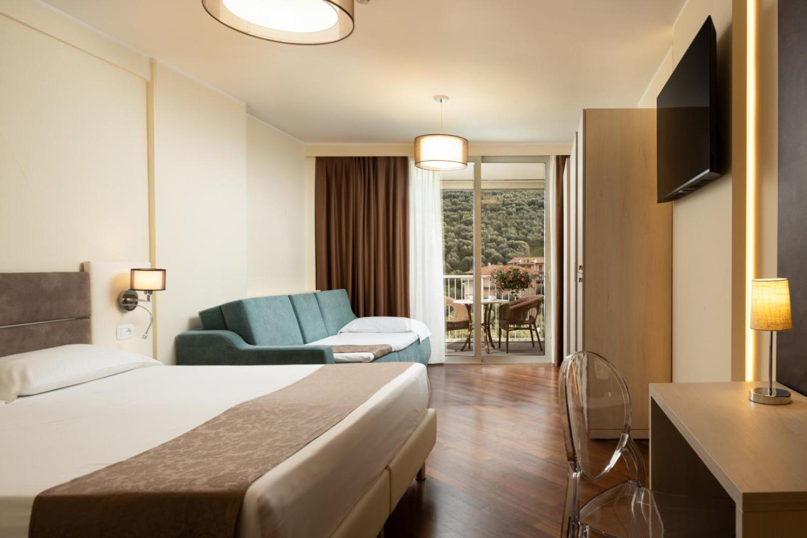 Hotel Savoy Palace - Tonelli Hotels Riva del Garda Exterior photo